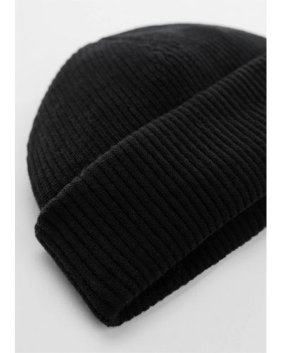 Mango Short Knitted Hat - Black