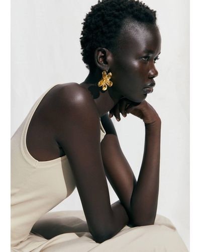 Mango Floral Earrings - Black