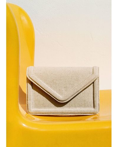 Mango Textured Bag With Flap - White