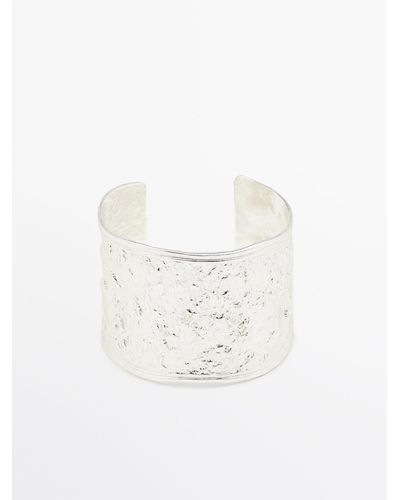 MASSIMO DUTTI Textured Rigid Bracelet - White