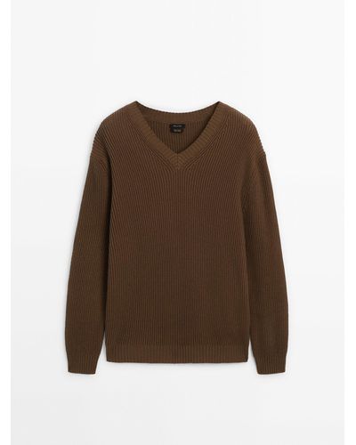 MASSIMO DUTTI Textured V-Neck Knit Sweater - Brown