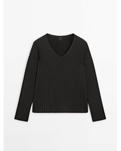 MASSIMO DUTTI Ribbed Knit Cotton V-Neck Sweater - Black
