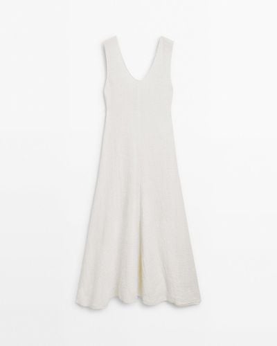 MASSIMO DUTTI Long Textured Dress With V-Neckline - White