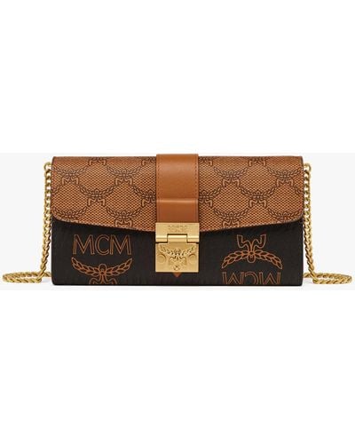 MCM Tracy Chain Wallet In Monogram Mix - Brown