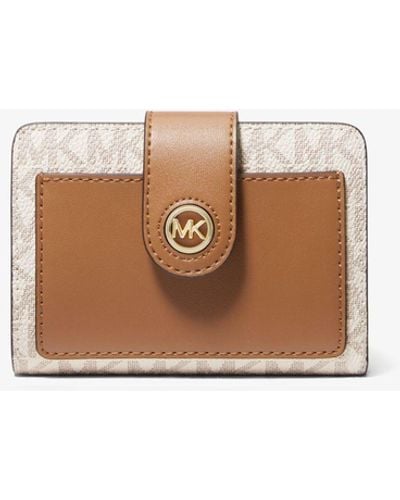 Michael Kors Mk Small Signature Logo Wallet - Natural