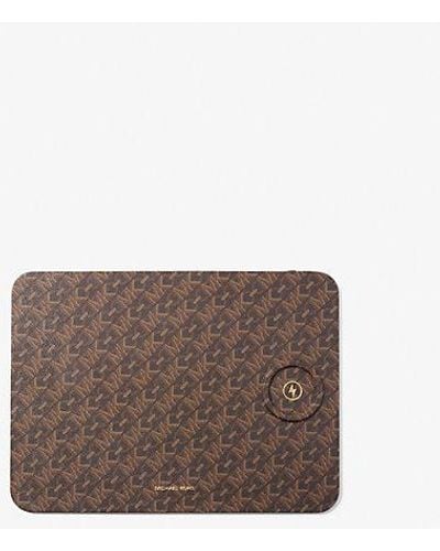 Michael Kors Empire Signature Logo Wireless Charging Mouse Pad - Brown