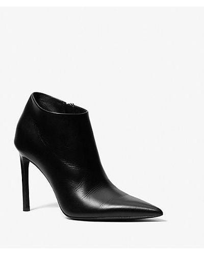 Michael Kors Mk Yasmine Leather Boot - Black