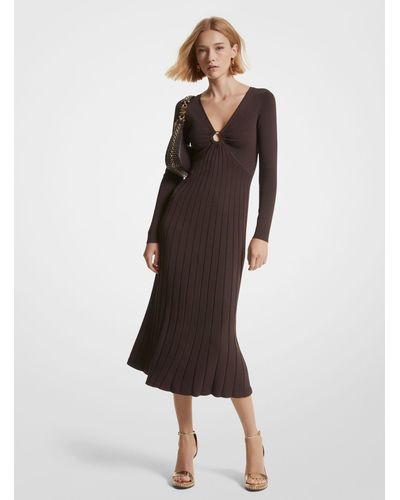 Michael Kors Robe mi-longue en tricot extensible côtelé avec anneau - Marron