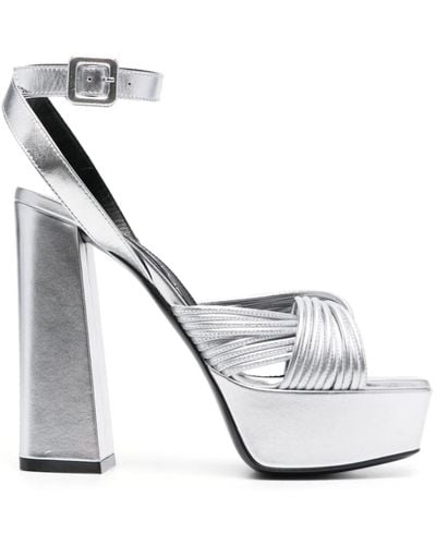 Sergio Rossi Silberne sandalen mit metallic-finish und gedrehten riemen - Weiß