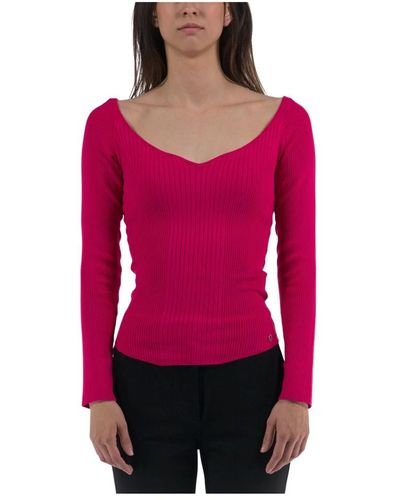 Guess Cálido suéter de lana con cuello en v - Rojo