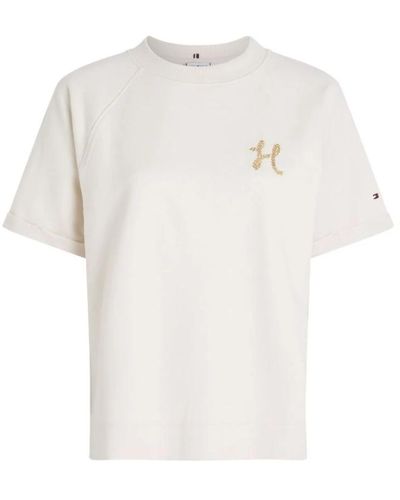 Tommy Hilfiger Einfaches und elegantes t-shirt mit kurzen ärmeln und gesticktem logo - Weiß