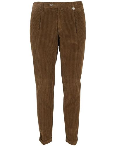 Myths Trousers > slim-fit trousers - Marron