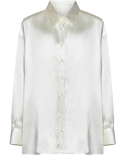 ARMARIUM Weiße seiden oversized bluse mit perlmuttknöpfen