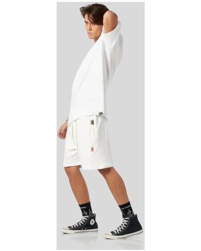 Vision Of Super Stylische bermuda shorts für sommertage - Weiß