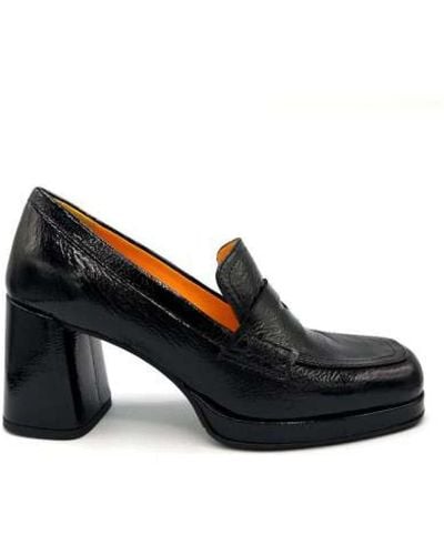 Mara Bini Court Shoes - Black