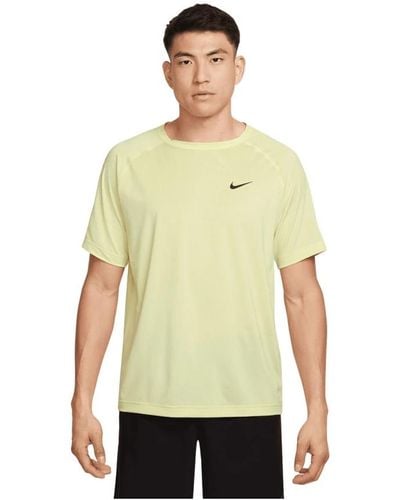 Nike Kurzarm t-shirt für aktive bekleidung - Grün