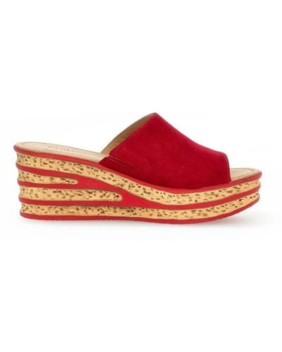 Gabor Wedges - Red