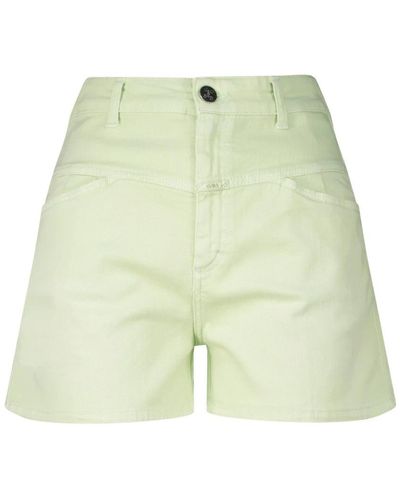 Closed Short Shorts - Green