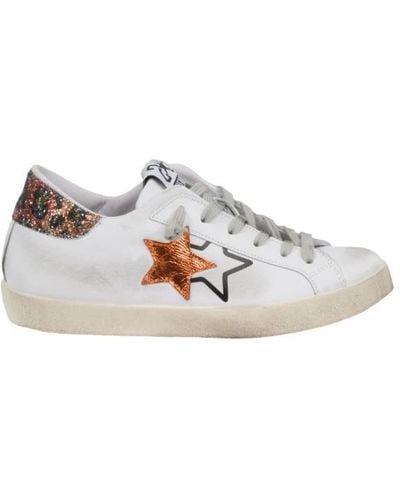 2Star Trainers - White