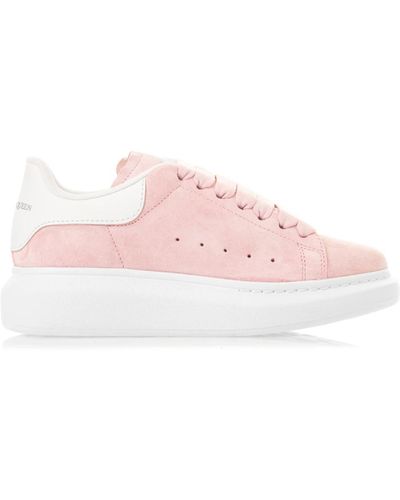 Alexander McQueen Luxuriöse suede oversized sneakers für frauen - Pink