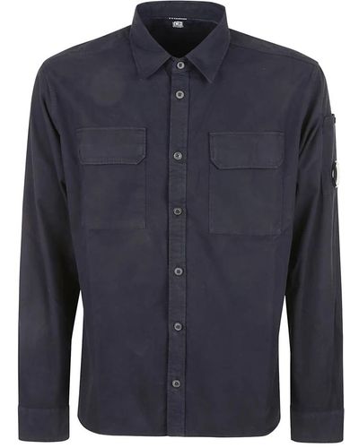 C.P. Company Blaues baumwoll-gabardine-hemd mit knopfverschluss