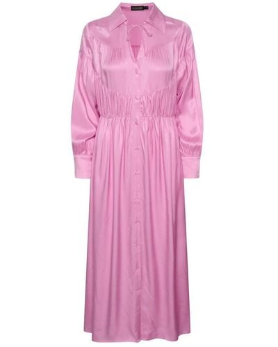 Soaked In Luxury Feminines kleid mit langen ärmeln und v-ausschnitt - Pink