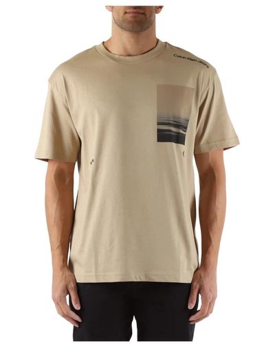 Calvin Klein Baumwoll logo geprägtes t-shirt - Natur