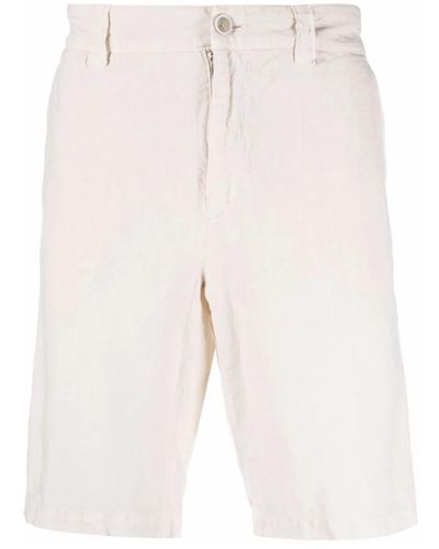 120% Lino Casual Shorts - White