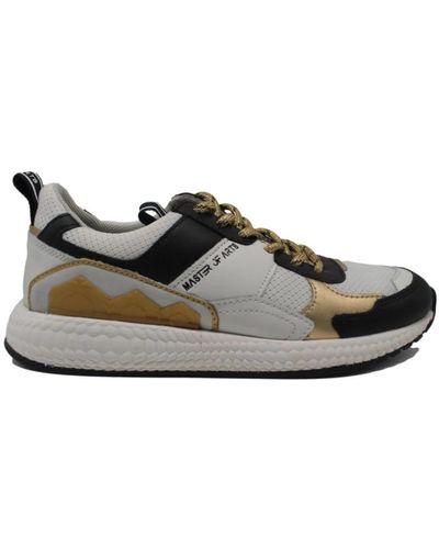 MOA Trainers - Brown
