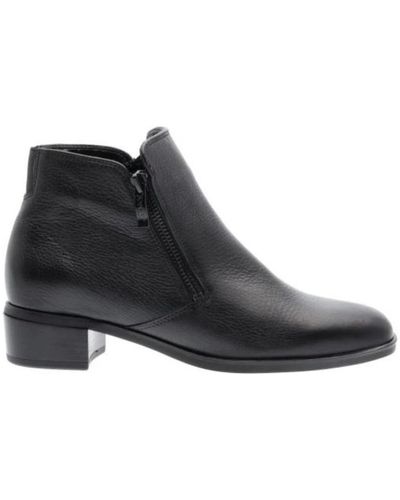 Ara Heeled Boots - Black