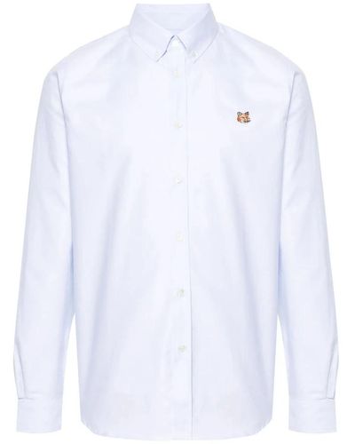 Maison Kitsuné Hellblaues hemd mit fuchsmotiv - Weiß
