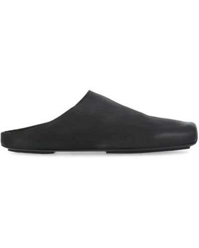Uma Wang Zapatos planos de cuero negro con punta cuadrada