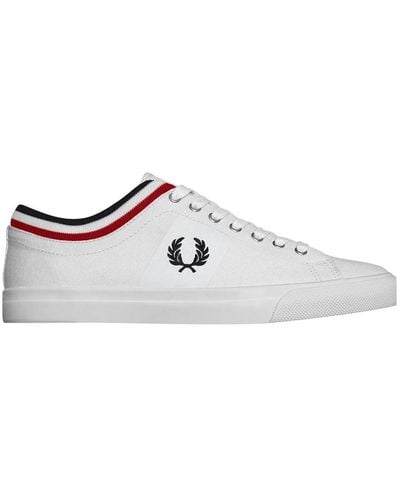 Fred Perry Canvas-Sneakers mit Lorbeerkranz-Logo - Weiß