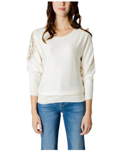 Guess Round-Neck Knitwear - White