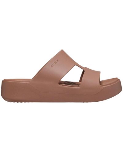 Crocs™ Braune sandalen für sommeroutfits