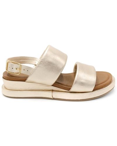Scarpe outlet inuovo 2019