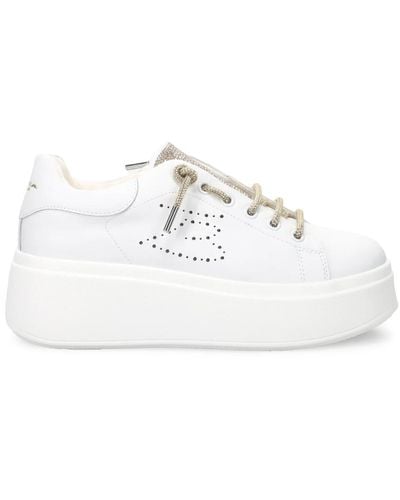 Tosca Blu Sneakers slip-on in pelle scamosciata bianca con suola platform - Bianco