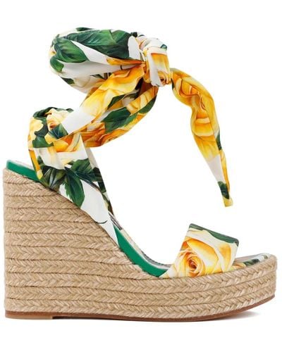 Dolce & Gabbana Weiße seidenkeil sandalen - Gelb