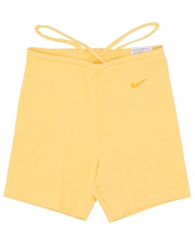 Nike Moderne shorts - Gelb