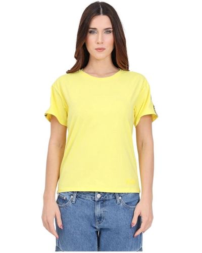 Moschino Tops > t-shirts - Jaune