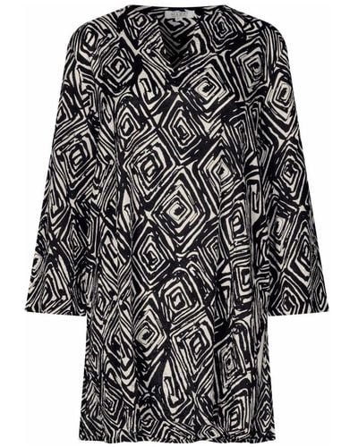 Masai Short Dresses - Black