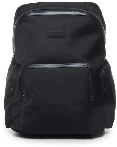 Calvin Klein Schwarzer nylon-rucksack mit reißverschlusstaschen