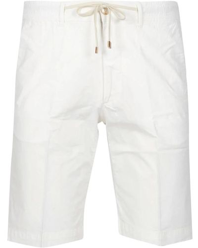 Cruna Casual shorts - Weiß