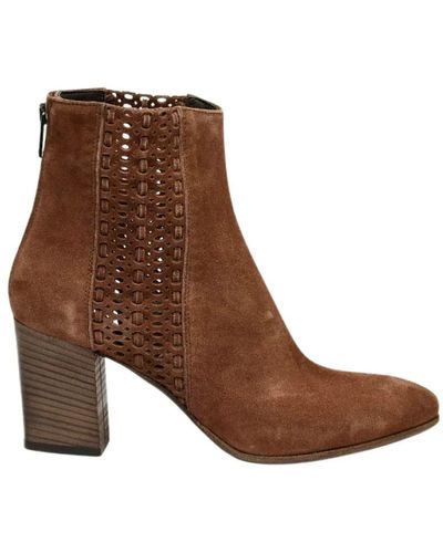 Pantanetti Heeled Boots - Brown