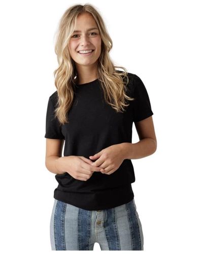 Second Female T-Shirts - Black
