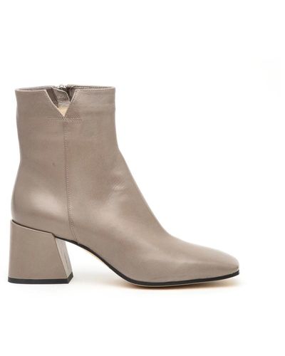 Pomme D'or Shoes > boots > heeled boots - Gris