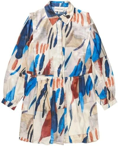 Munthe Schönes hemdkleid mit plissierter taille und abstraktem druck - Blau