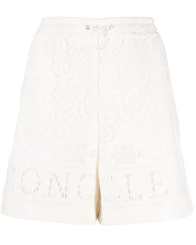 Moncler Weiße häkel-shorts mit kordelzug