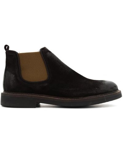 exton sneakers