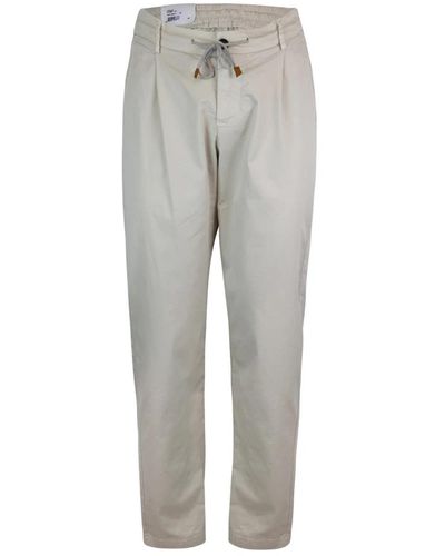 Eleventy Trousers > slim-fit trousers - Gris